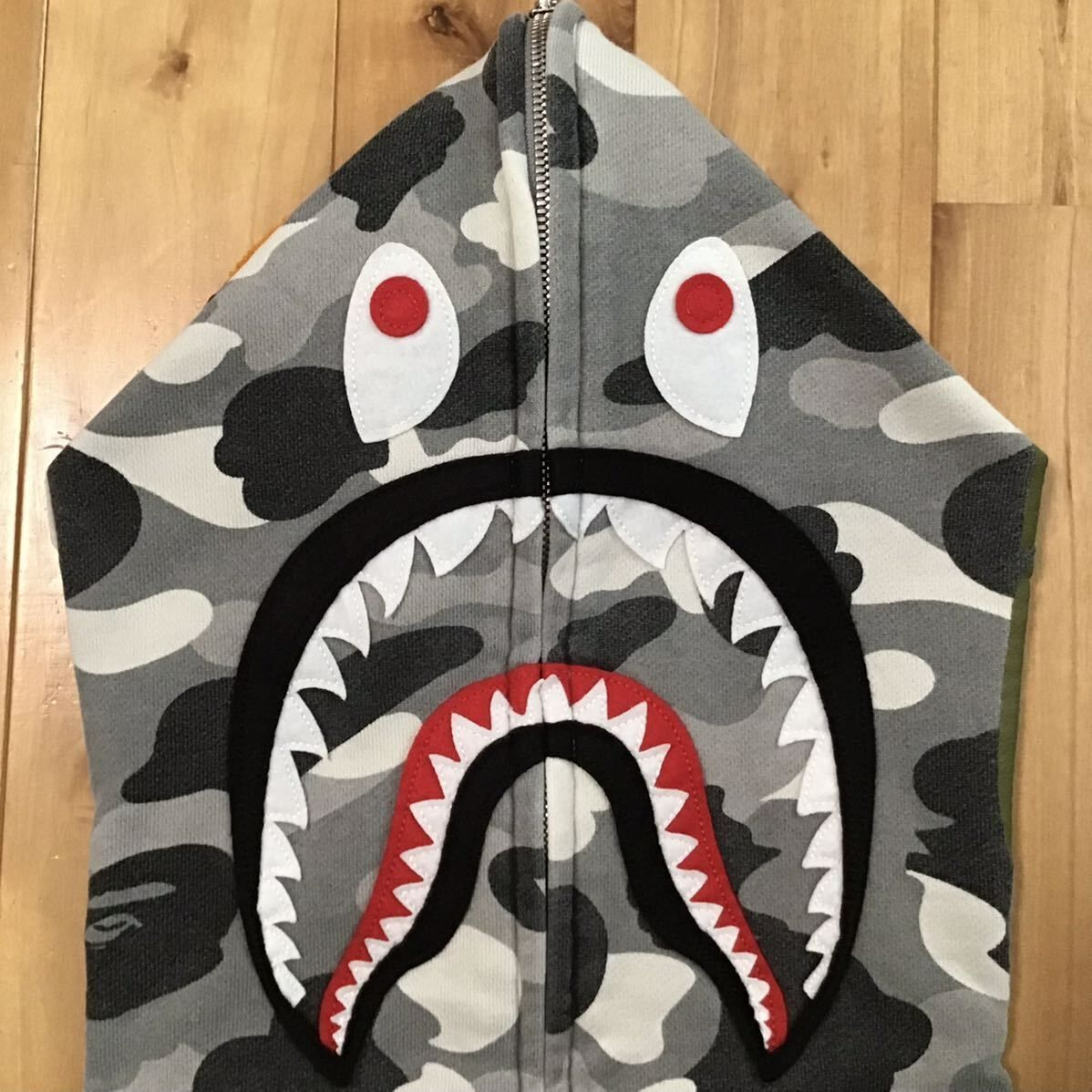 ☆NFS限定☆ BAPE camo シャーク パーカー Mサイズ shark full