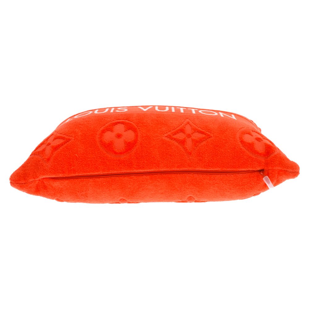 LOUIS VUITTON (ルイヴィトン) クッション M78477 LVacation Small Cushion S00 - Women - Accessories | LOUIS
