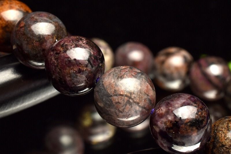 １点物 癒やしの石 ブラウン スギライト 杉石 10.5mm ブレスレット パワーストーン 天然石 _MA8725