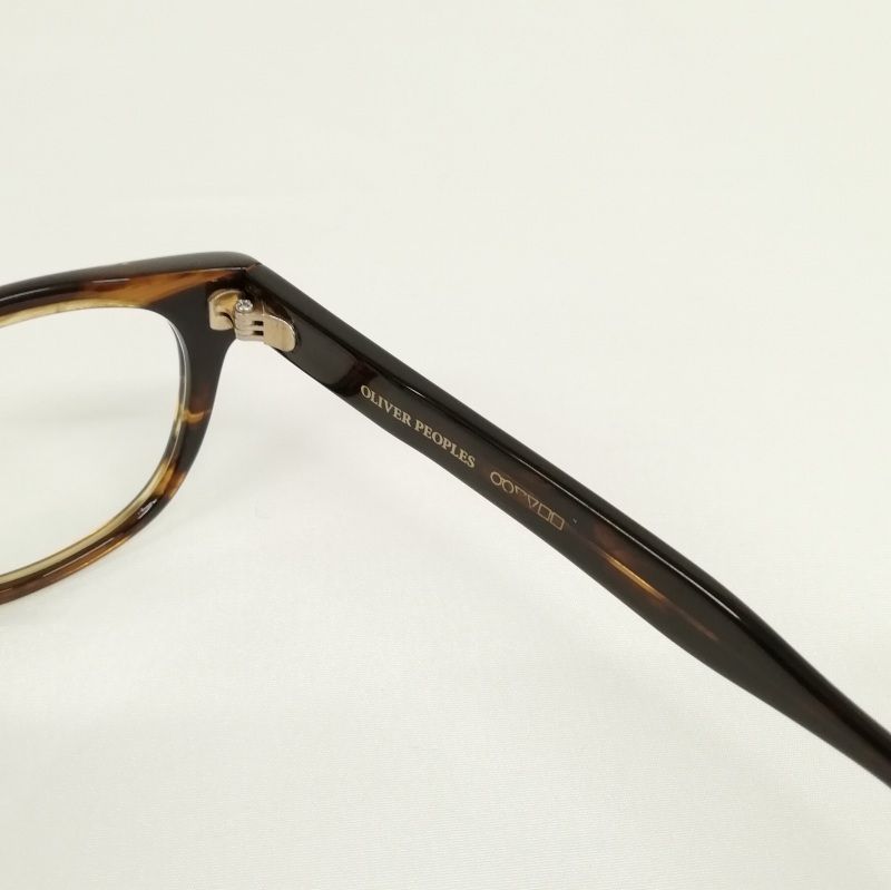 オリバーピープルズ 公式サイト | Oliver Peoples サングラス