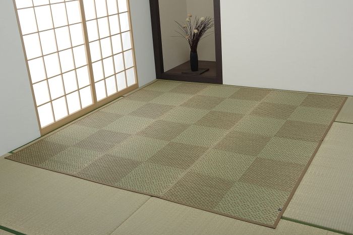 4営業日で発送 イケヒコ 敷物 花ござ 国産 純国産 小林製薬 持続性抗菌剤 KOBA-GUARD 制菌 抗菌防臭 夏 い草 市松 モダン ベージュ