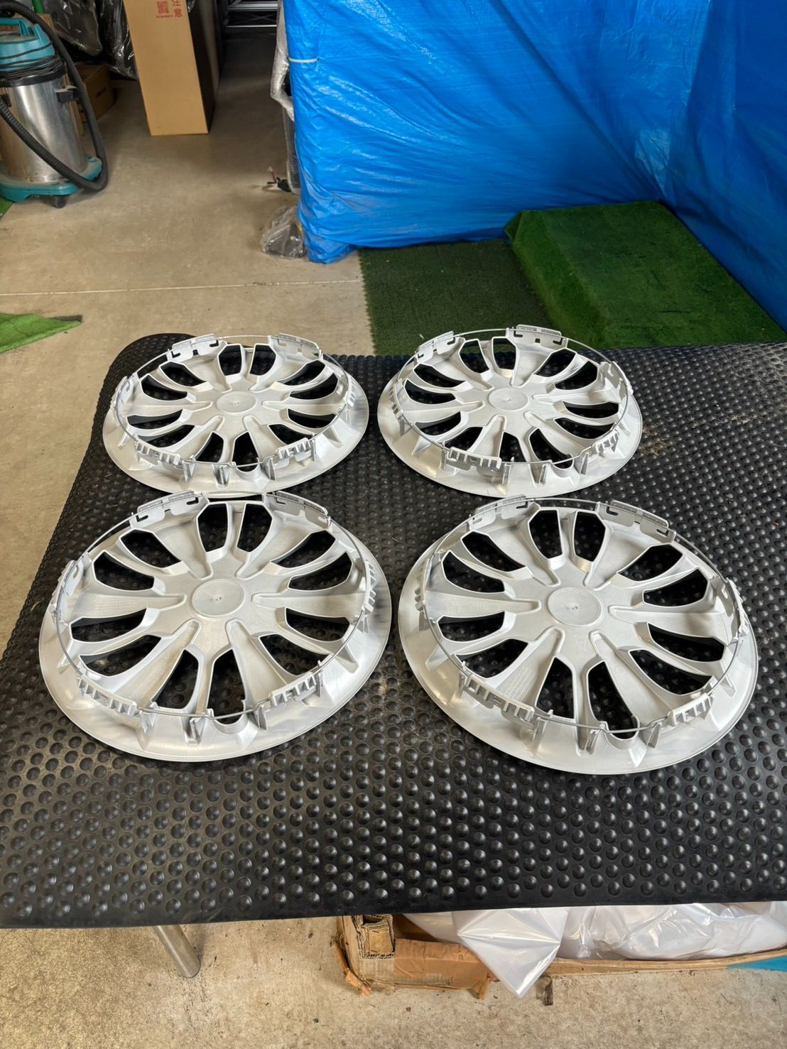 トヨタ アクア 純正 ホイールキャップ 15インチ トヨタ純正(TOYOTA