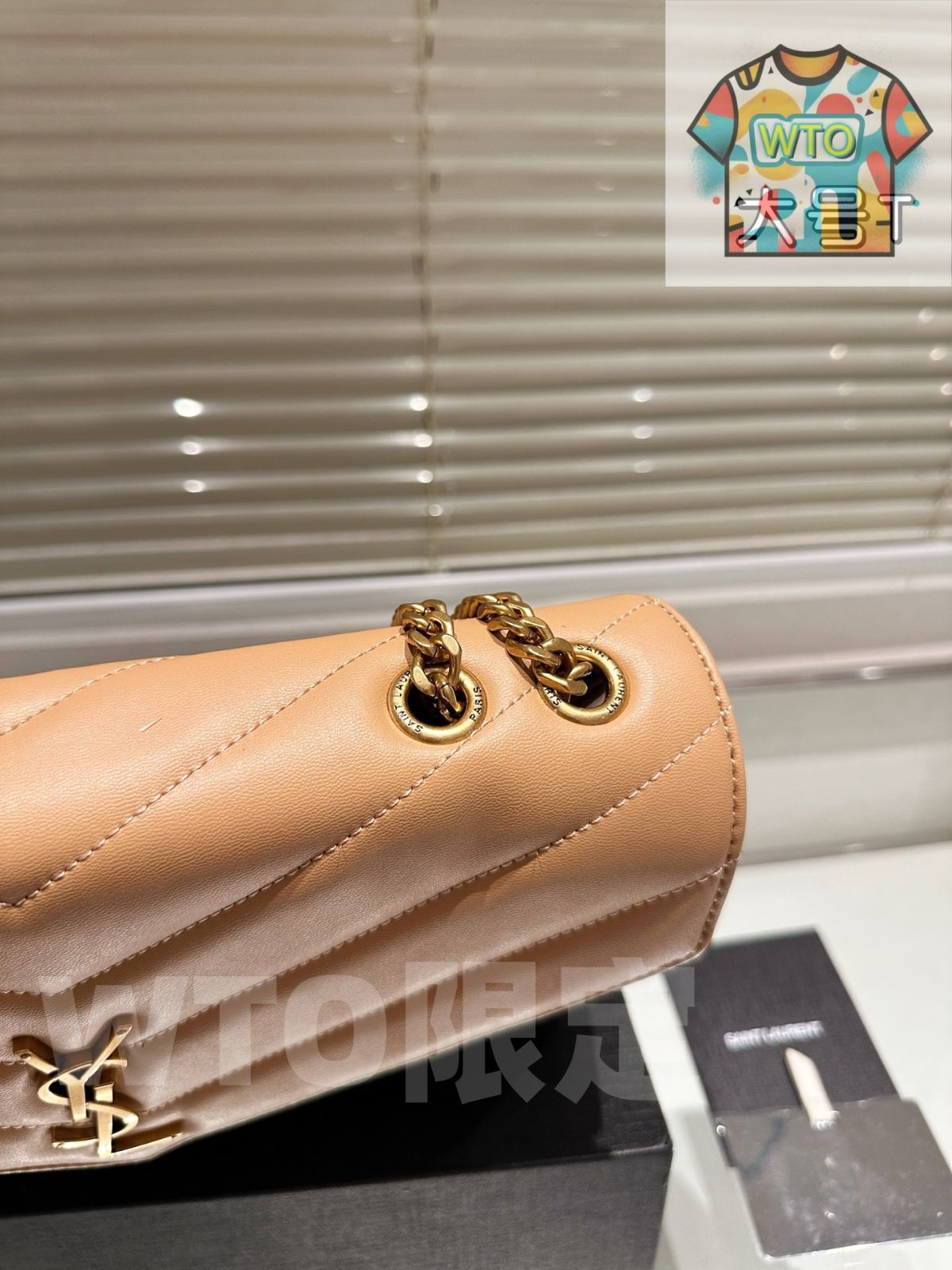 【かえる】✨ジャンルイシェレル✨軽くて柔らかい羊革♡定価6万円♡ かえる】✨ジャンルイシェレル✨軽くて柔らかい羊革♡定価6万円