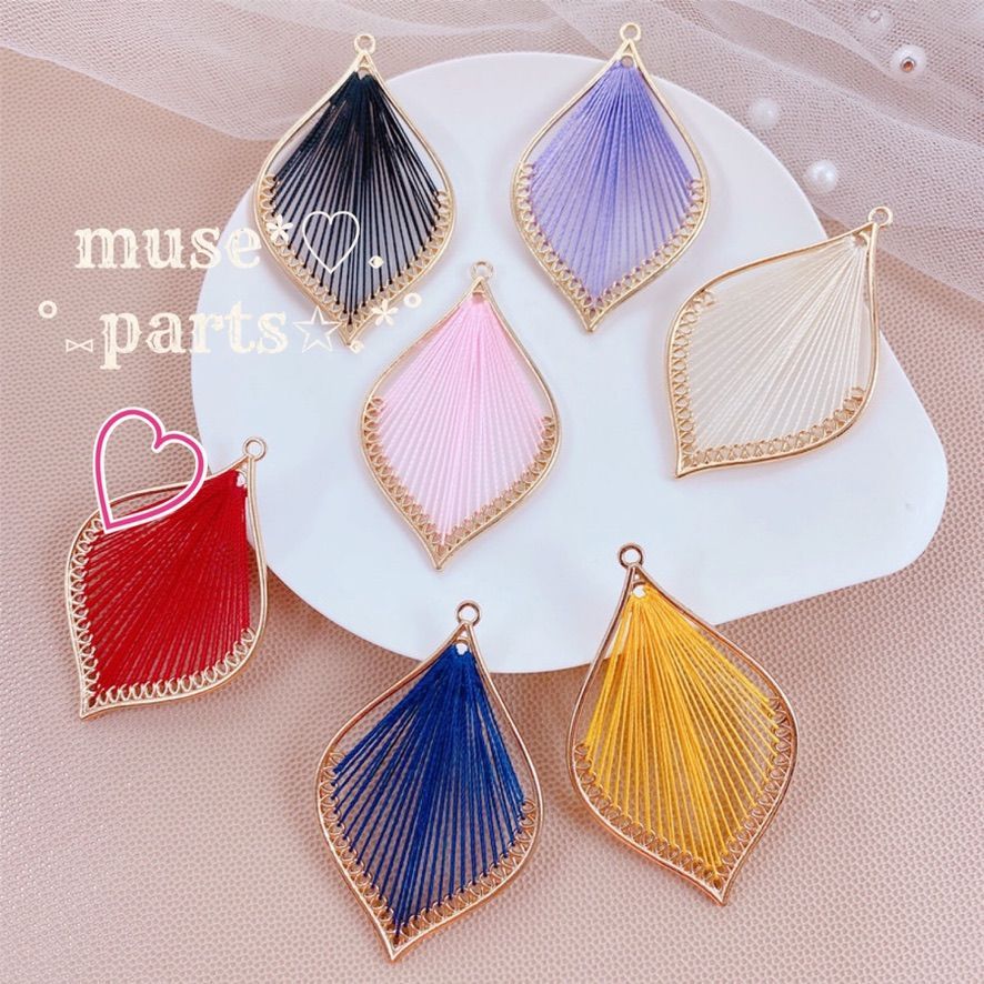 お花のマスクチャーム2個セットハンドメイド お花のマスクチャーム2個