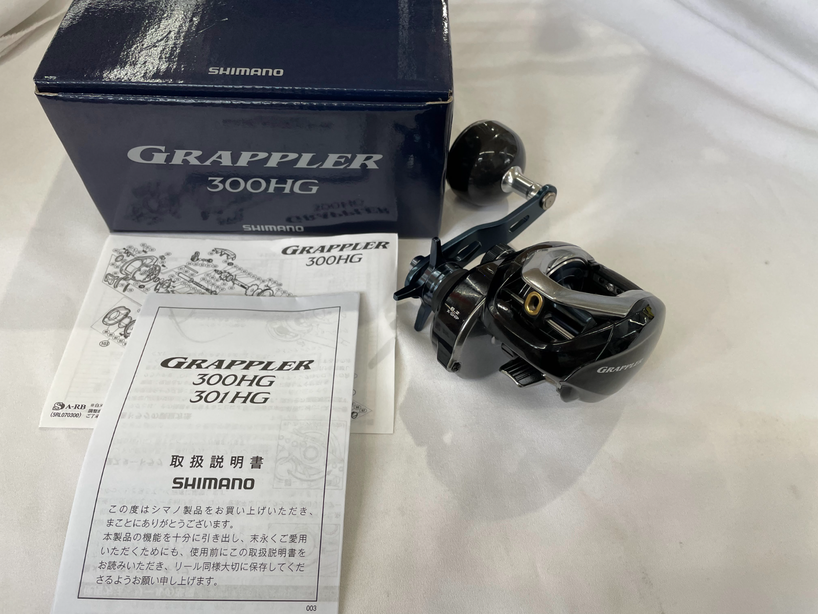 【新品・未使用】　シマノ　グラップラー３００ＨＧ　右巻き　ジギングベイトリール　ＳＶＳ　オフショア　ライトジギング　ブリ　ヒラマサ　ＳＨＩＭＡＮＯ　ＧＲＡＰＰＬＥＲ　オシアジガー　アウトレット（０７）