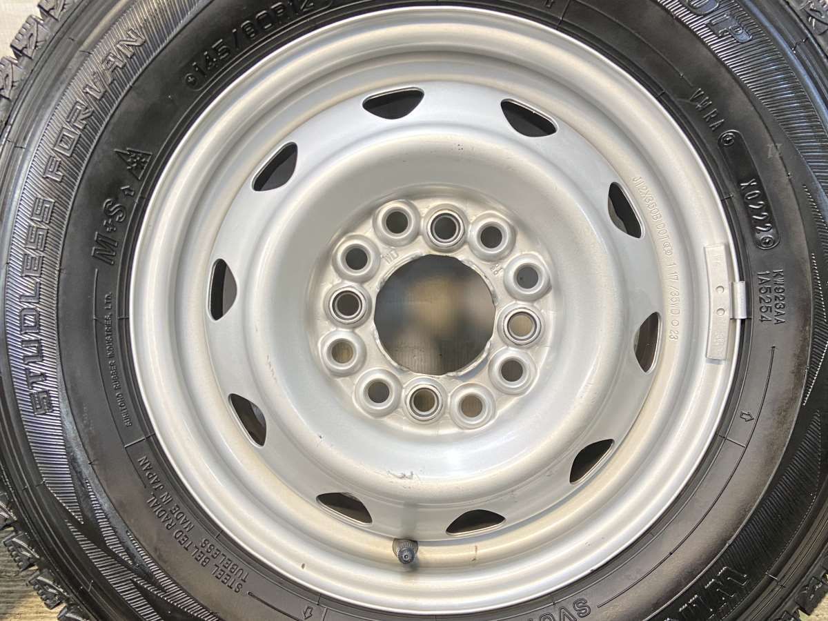 タイヤ スタッドレスタイヤ