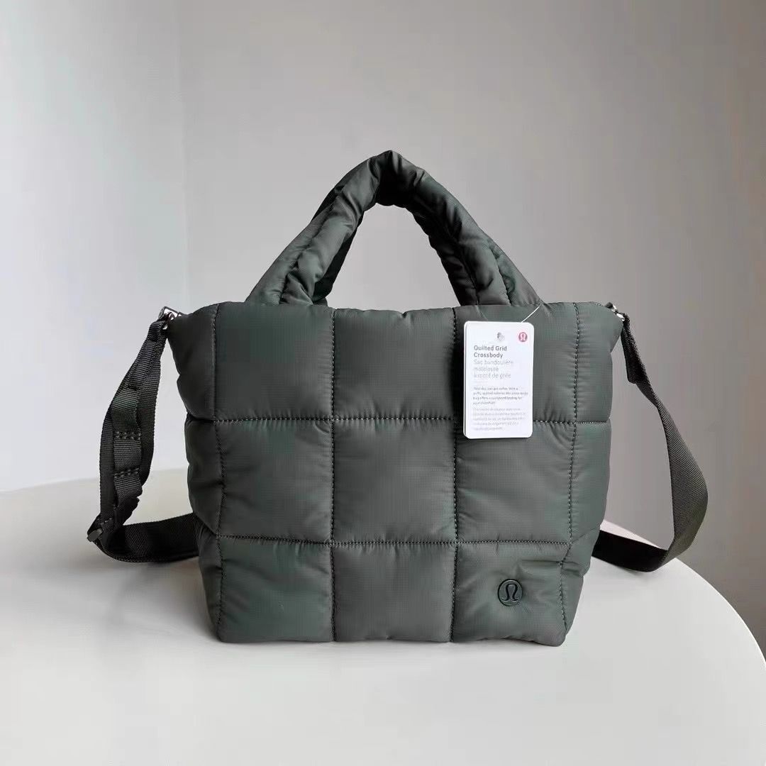 lululemon Quilted Gridミニトート５Lグリーン