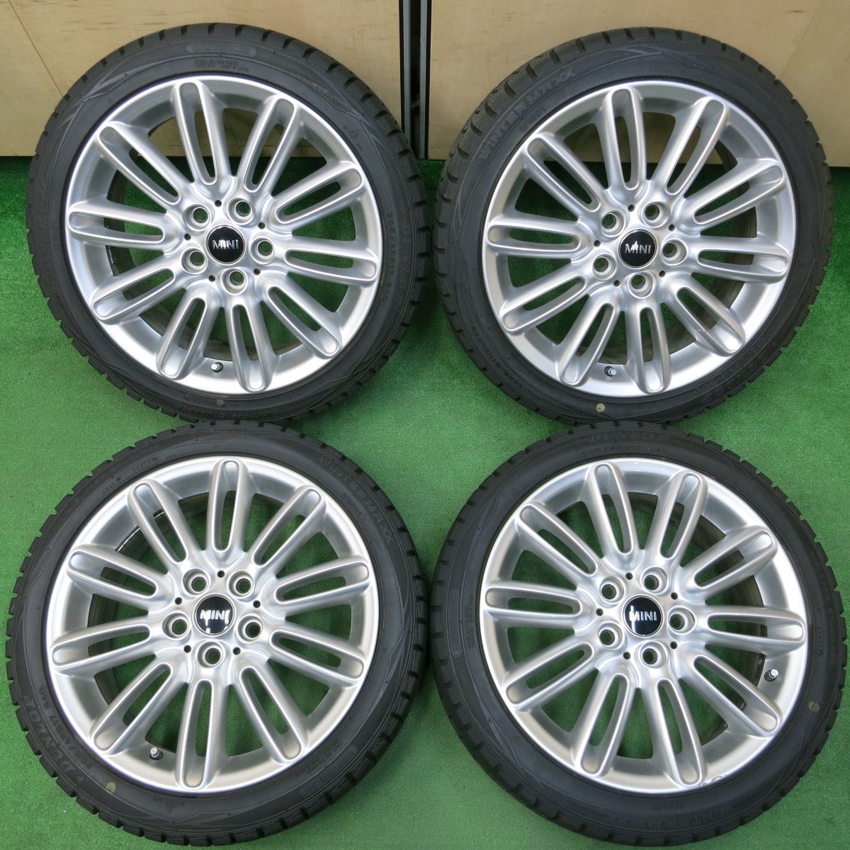 送料無料*バリ溝！9.5分☆MINI ミニ クーパー F55 F56 F57 純正 205/45R17 スタッドレス ダンロップ ウインターマックス  WM01 PCD112/5H☆4013105イス - メルカリ