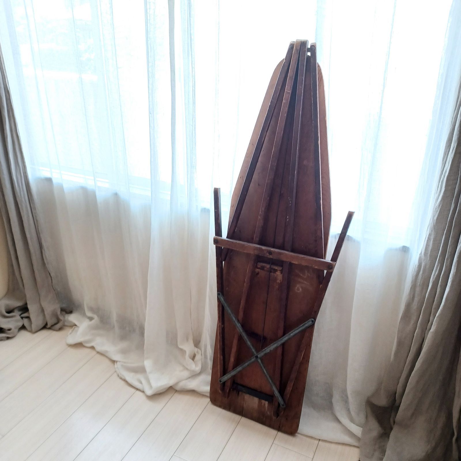 shiturae select ヴィンテージ アイロン台 アンティーク 引取限定】shiturae select ヴィンテージ アイロン台 アンティーク