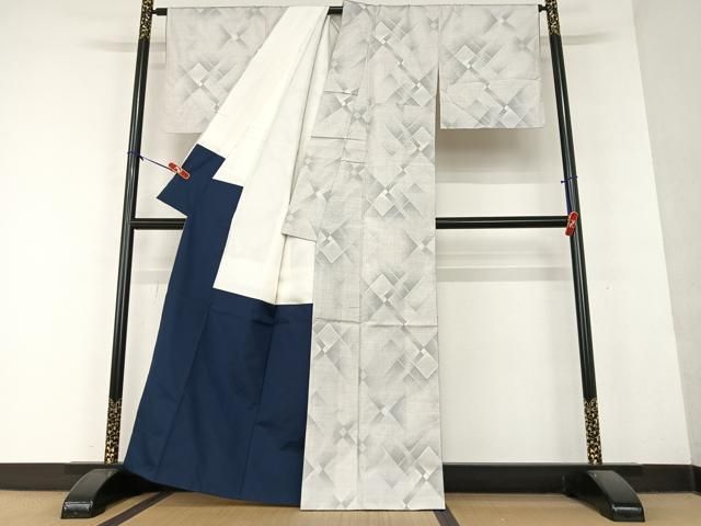 平和屋着物●本場大島紬　訪問着　白大島　カタス7マルキ　更紗花鳥文　正絹　逸品　AAAZ4483ph 平和屋着物○本場大島紬 訪問着 白大島 カタス7マルキ 更紗花鳥文