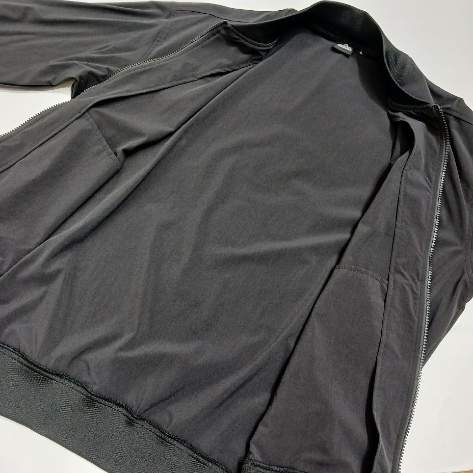 サイズXL 未使用品 TARAS BOULBA タラスブルバ ジップアップ