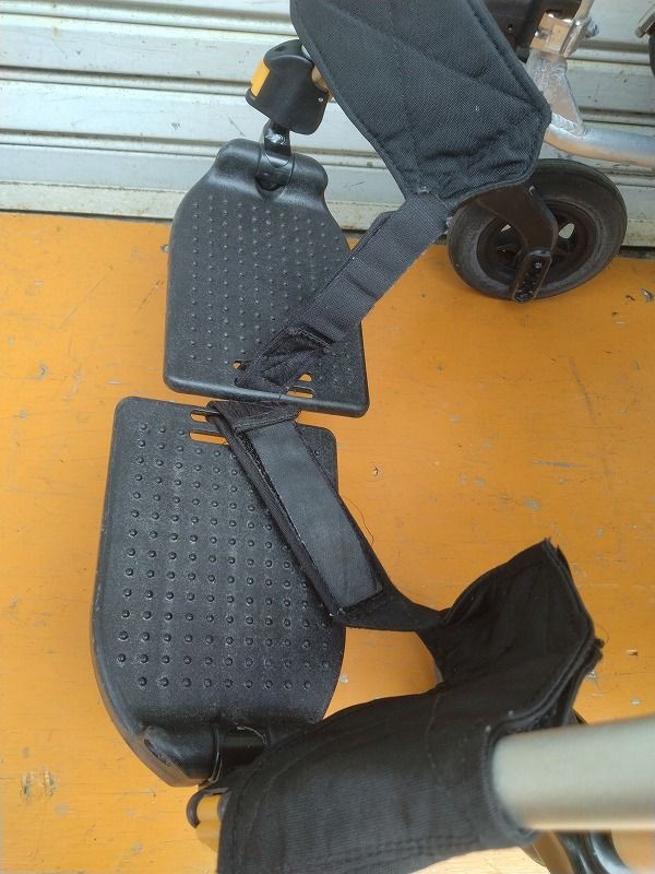 KM-25-0704-07 一部地域を除き 自走式車椅子 ネクストコア アジャスト NEXT-51 B