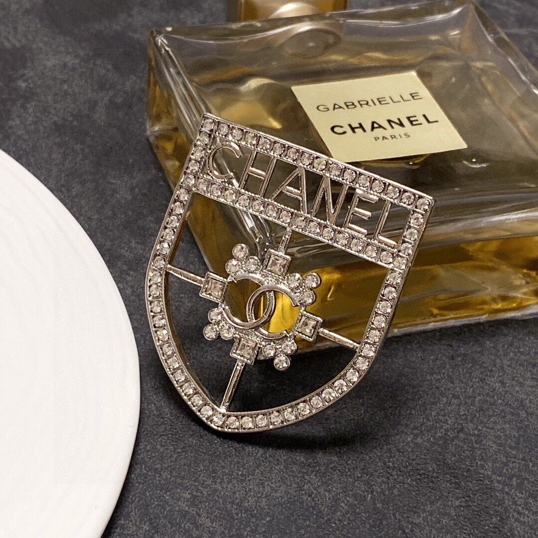 2025年春夏新作♡【CHANEL】ブローチ (CHANEL/ブローチ