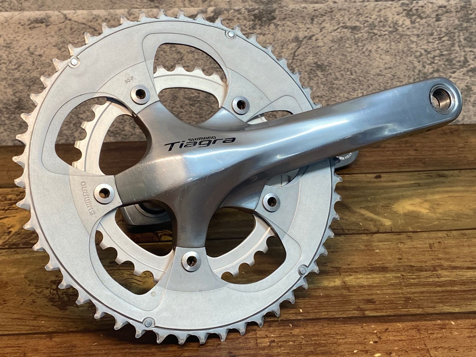 【新品未使用】Shimano Tiagra クランクセット 50/34 170 SHIMANO 「シマノ」 TIAGRA FC-4700 50-34T 172.5㎜ クランク