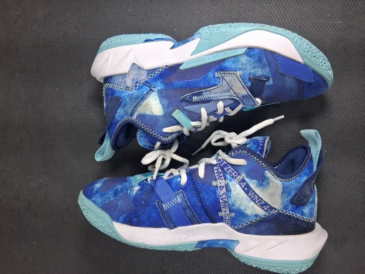 魅了された ジョーダン ワイノット ゼロ 4 軽量|生活防水 バスケットシューズ 245 250 ありがとう 人気満点の激安通販。