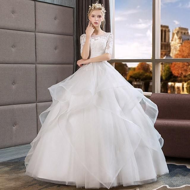 ウェディングドレス 5分丈袖 透かし彫り キレイめ 結婚式ドレス フ フリル花嫁 ホワイトドレス ブライダルドレス 披露宴