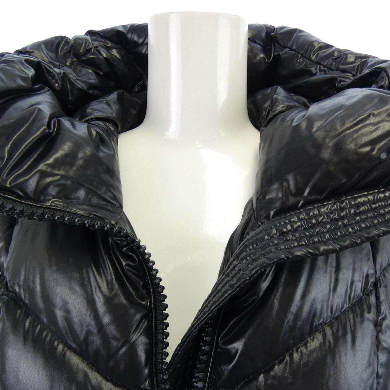 ダウンジャケット