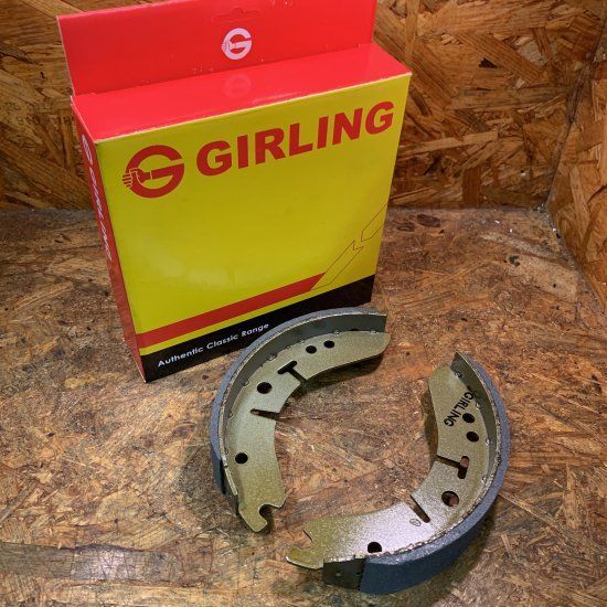 ガーリング Girling トライアンフ コニカルハブ ８インチ ブレーキシュー Triumph B50 A65 A75 T120 T140 T150 WW38249G