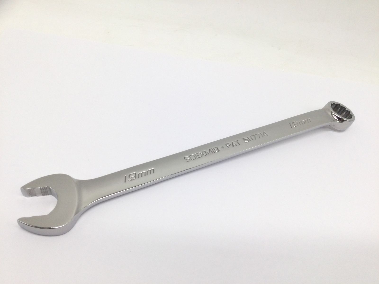 品 Snap-on スナップオン コンビネーションレンチ SOEXM19 IT23P21EIBS0 エコツール豊田インター店 M02