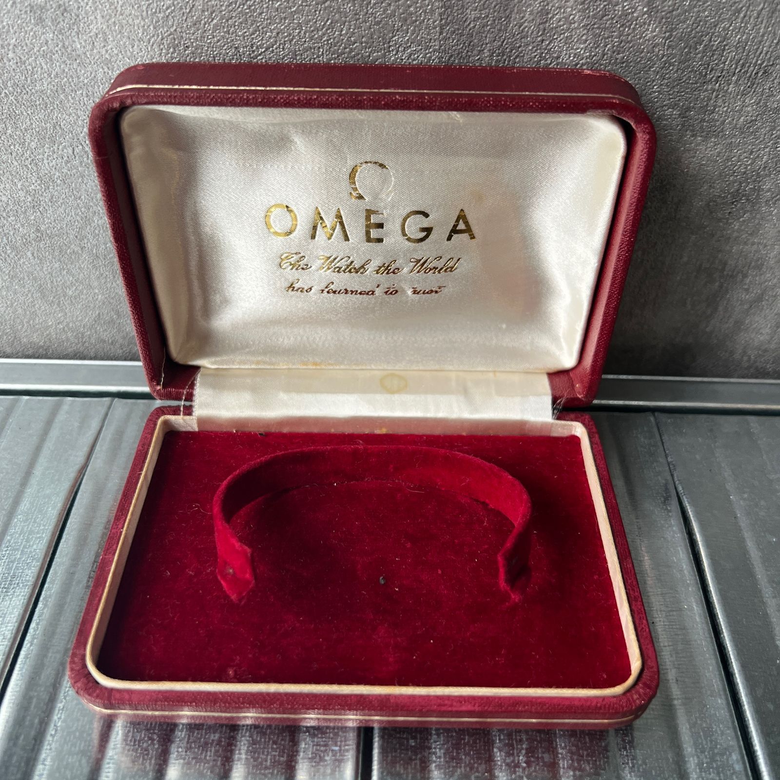 オメガ　OMEGA 時計の空箱　4点セット 美品】OMEGAオメガ 時計 空箱 - メルカリ