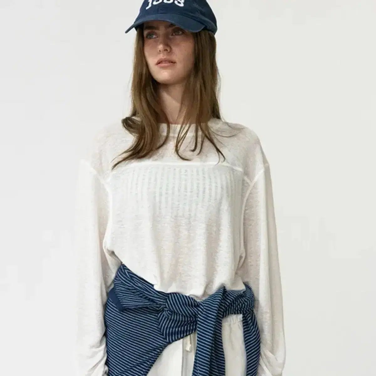 Nothing Written ナッシングリトゥン ラウンド ロング スリーブ 白