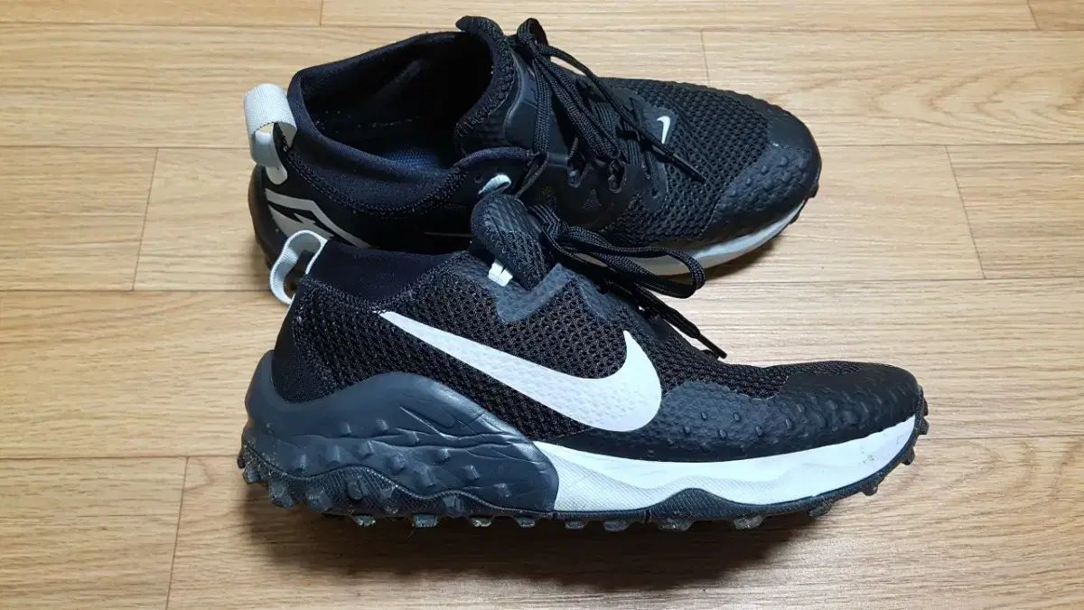 ランニングシューズ