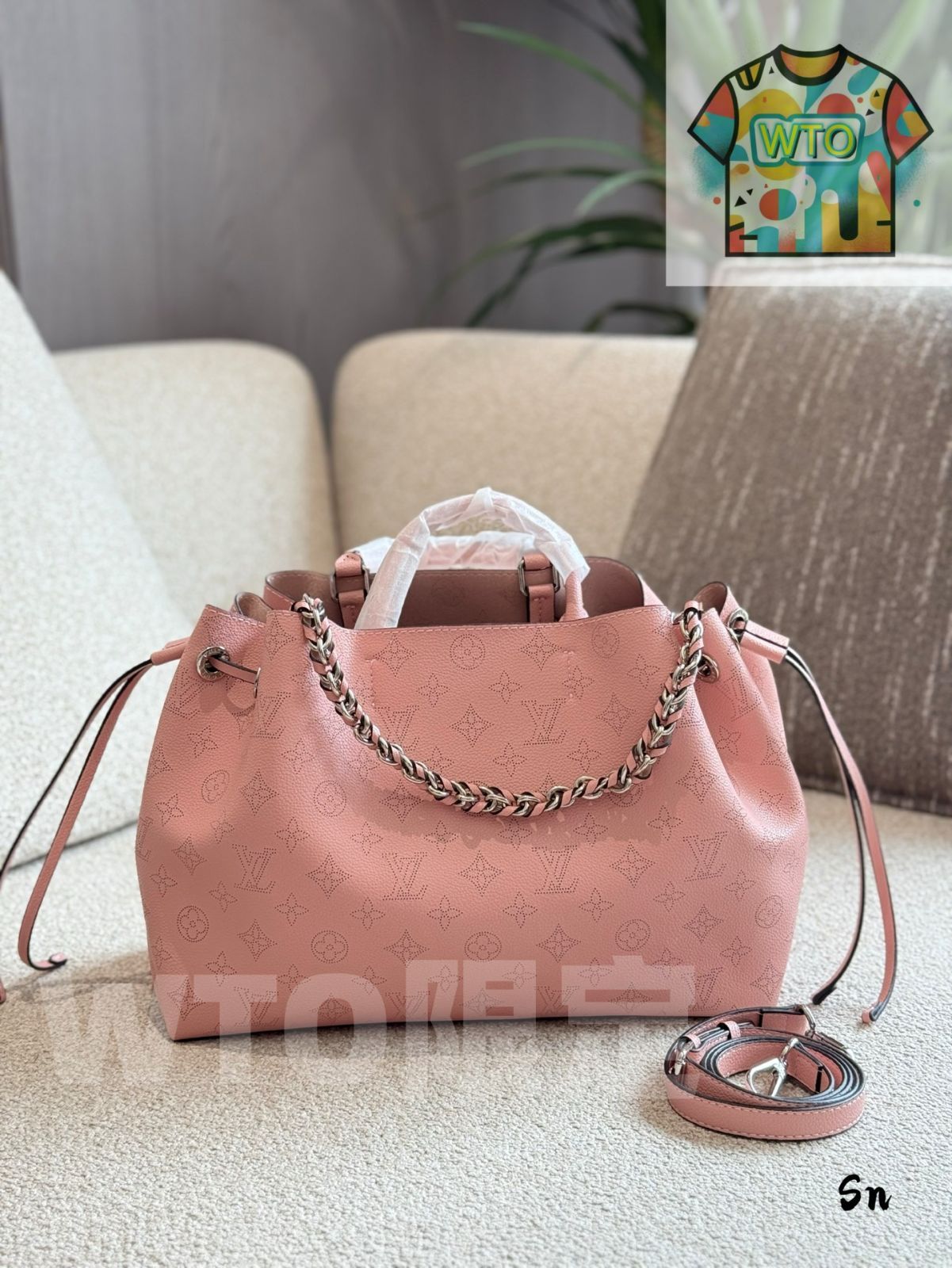 今日WTO】Louis Vuitton Bella Mahina Drawstring Bag・ルイ