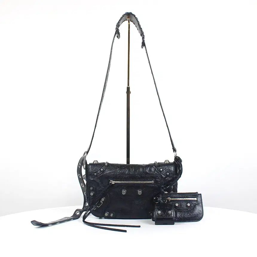 ブランド品ダオール バレンシアガ ル カゴール アリーナ ラムスキン XS フラップ メッセンジャーバッグ