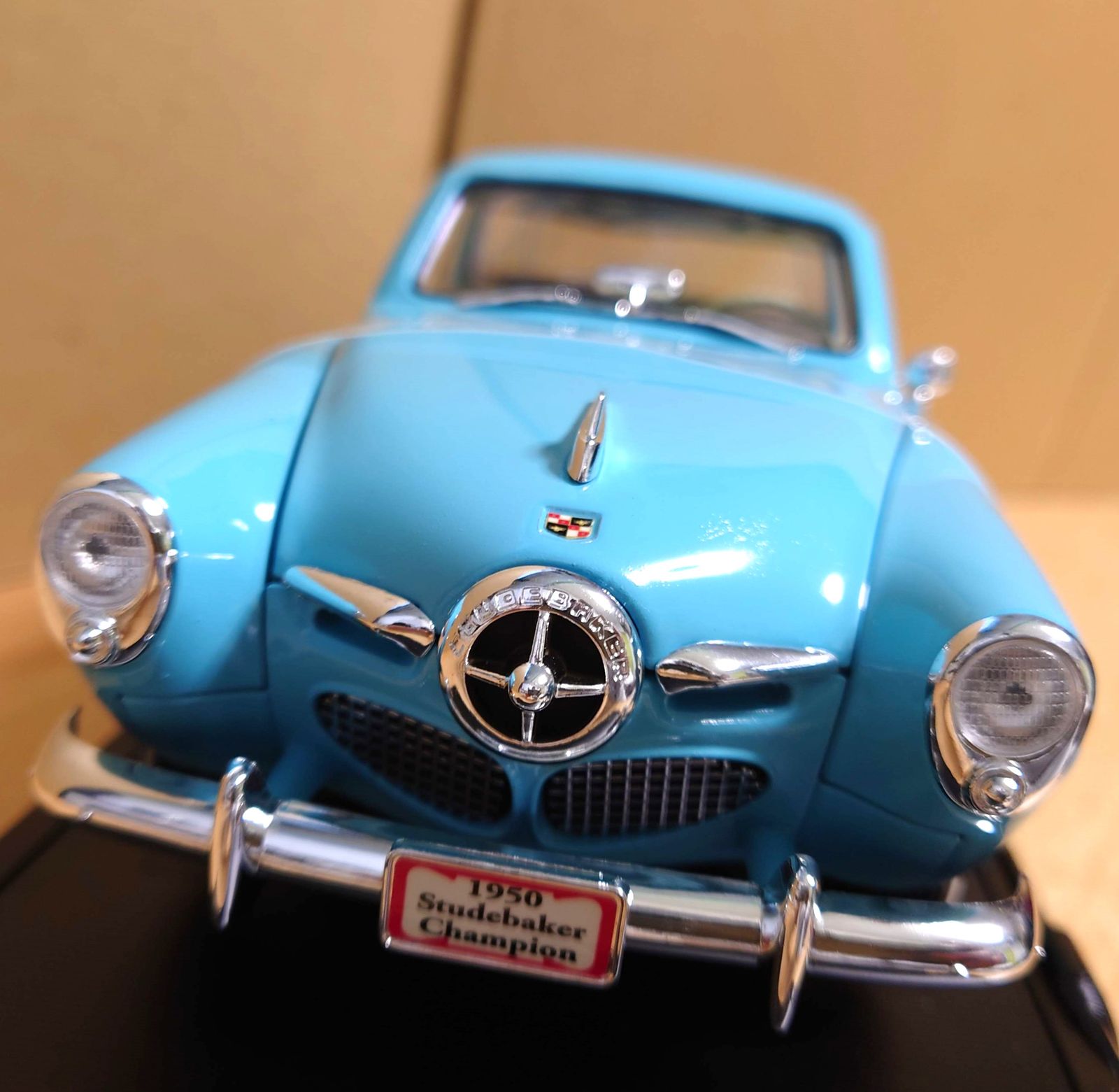 1/18 スチュードベイカー チャンピオン 1951 ブルー Studebaker