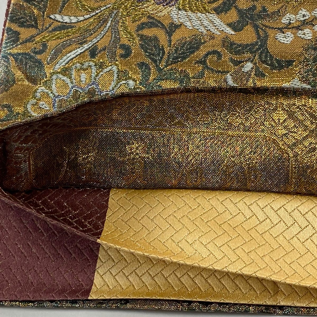 袋帯 秀品 尾長鳥 花唐草 煌貴箔錦 金糸 ピンクベージュ 六通