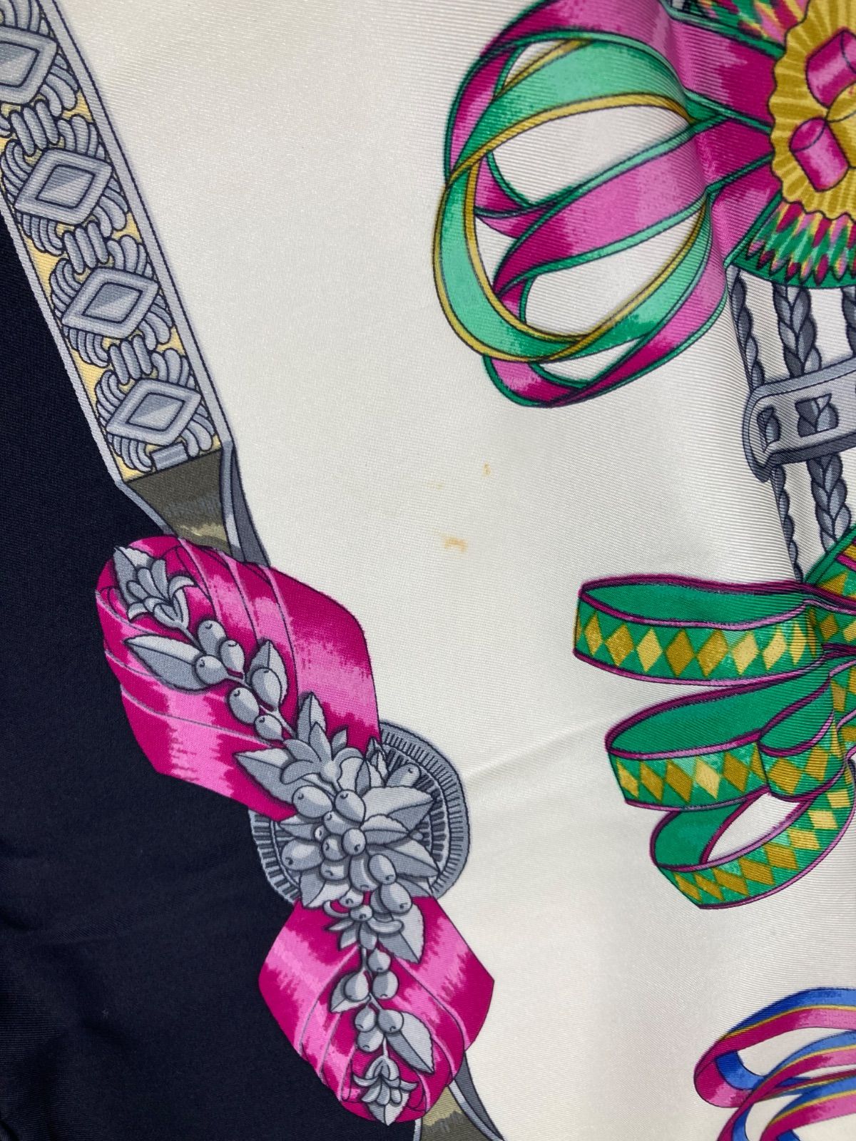 HERMES エルメス カレ90 「LES RUBANS DU CHEVALES/馬のリボン飾り