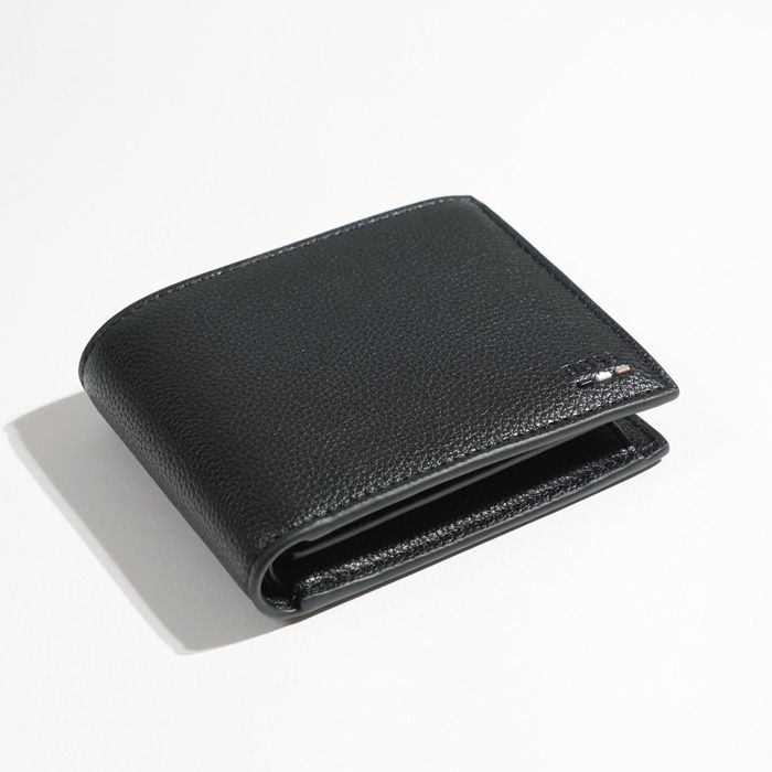 国内発送 HUGO BOSS 三つ折り財布 Ray 50536503 HUGO BOSS ヒューゴボス 三つ折り財布 Ray 50536503 - メルカリ