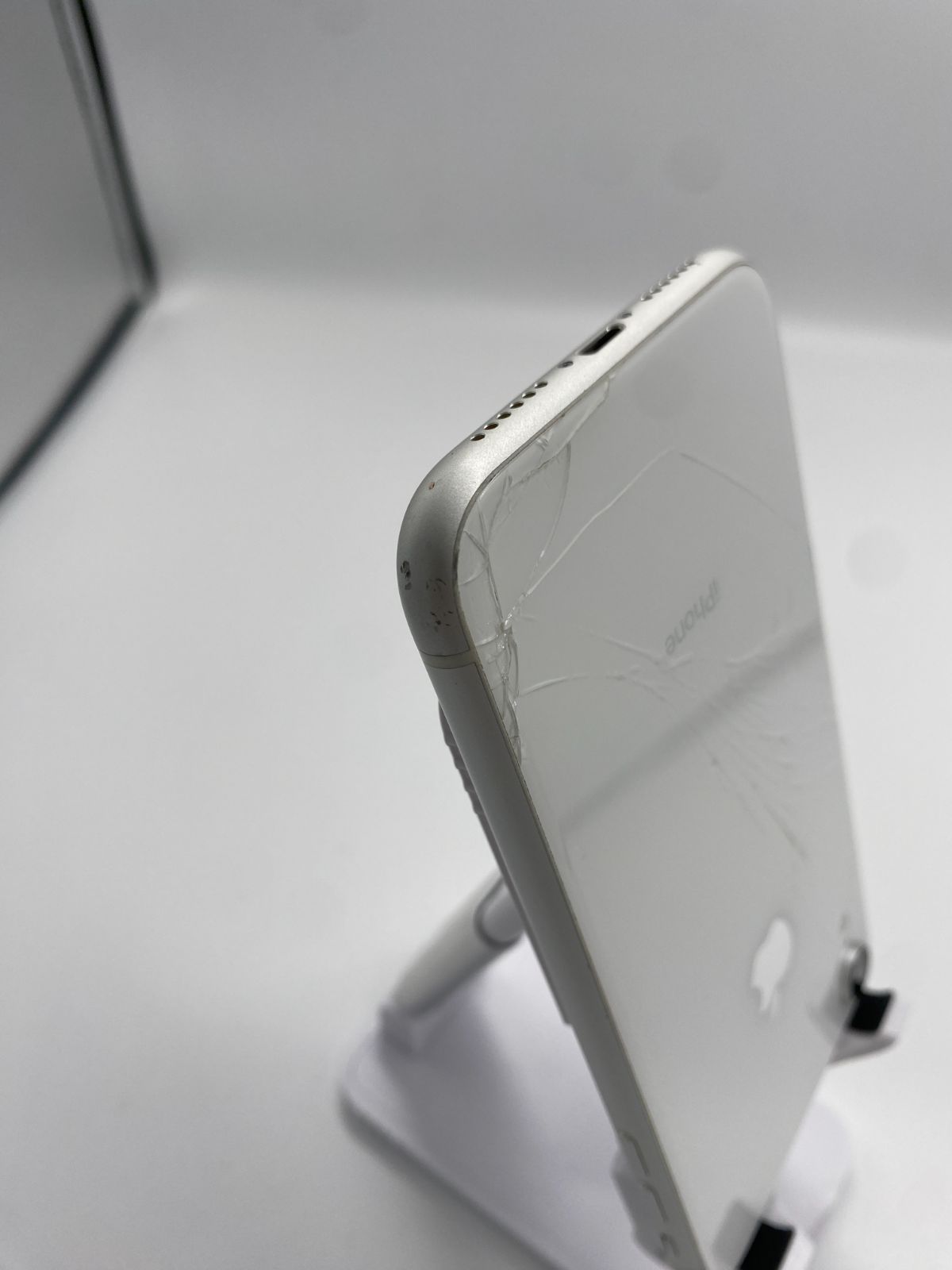 ジャンク品】ソフトバンク（SIMロック解除） iPhoneXR 128GB ホワイト 人気