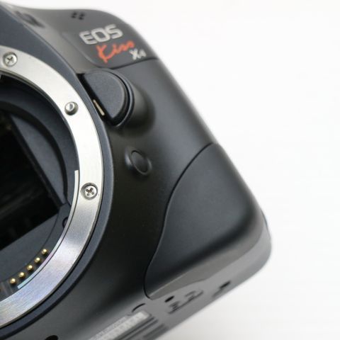 超 EOS Kiss X 4 ブラック ボディ デジ1 Canon デジタルカメラ 本体 08000 デジタル一眼レフ デジタルカメラ