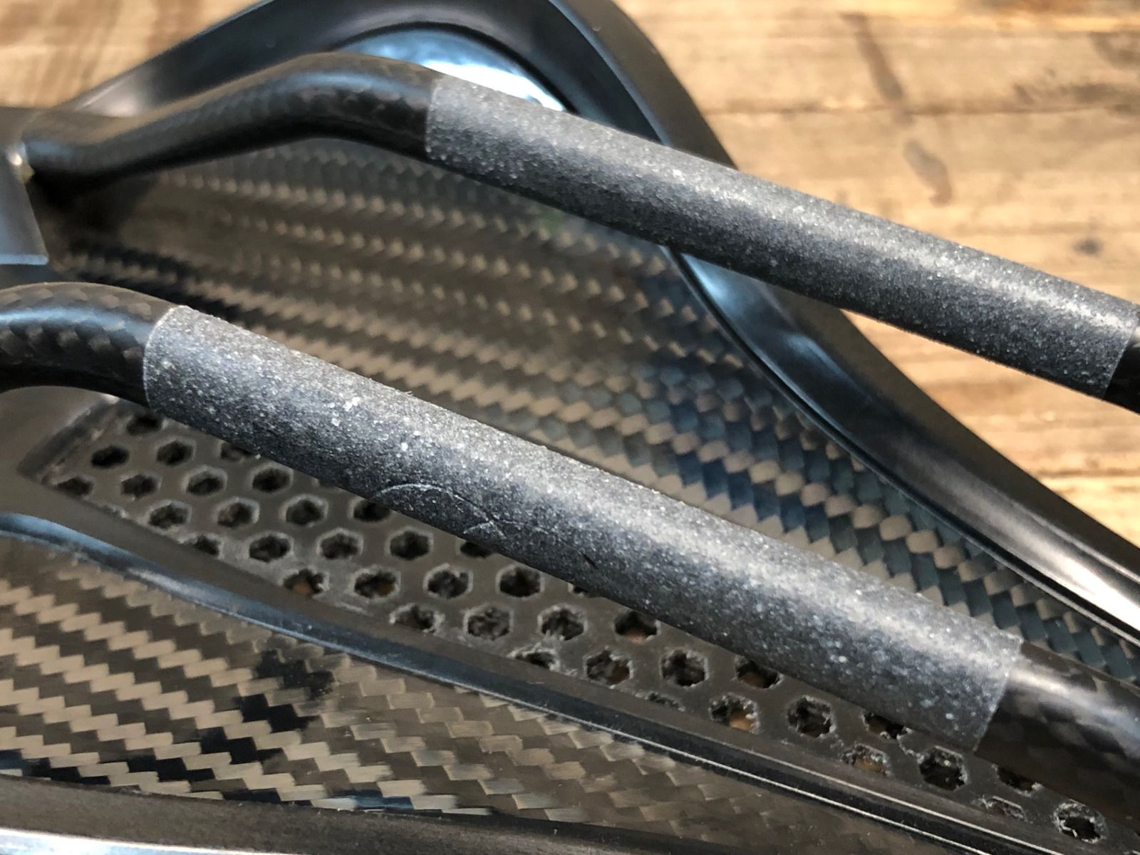 JM124 スペシャライズド SPECIALIZED S-WORKS POWER MIRROR サドル 黒 145mm カーボンレール 内部破損 ジャンク BRIGHTFACE_UK