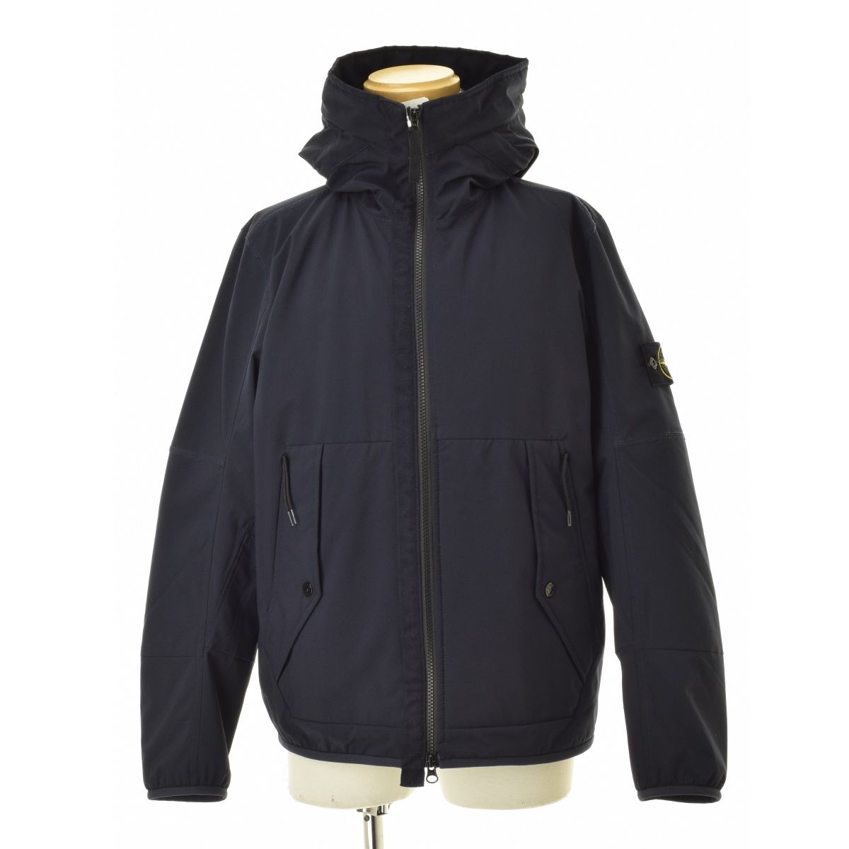 最低価格セール stone island ソフトシェル フーディブルゾン 【公式通販】