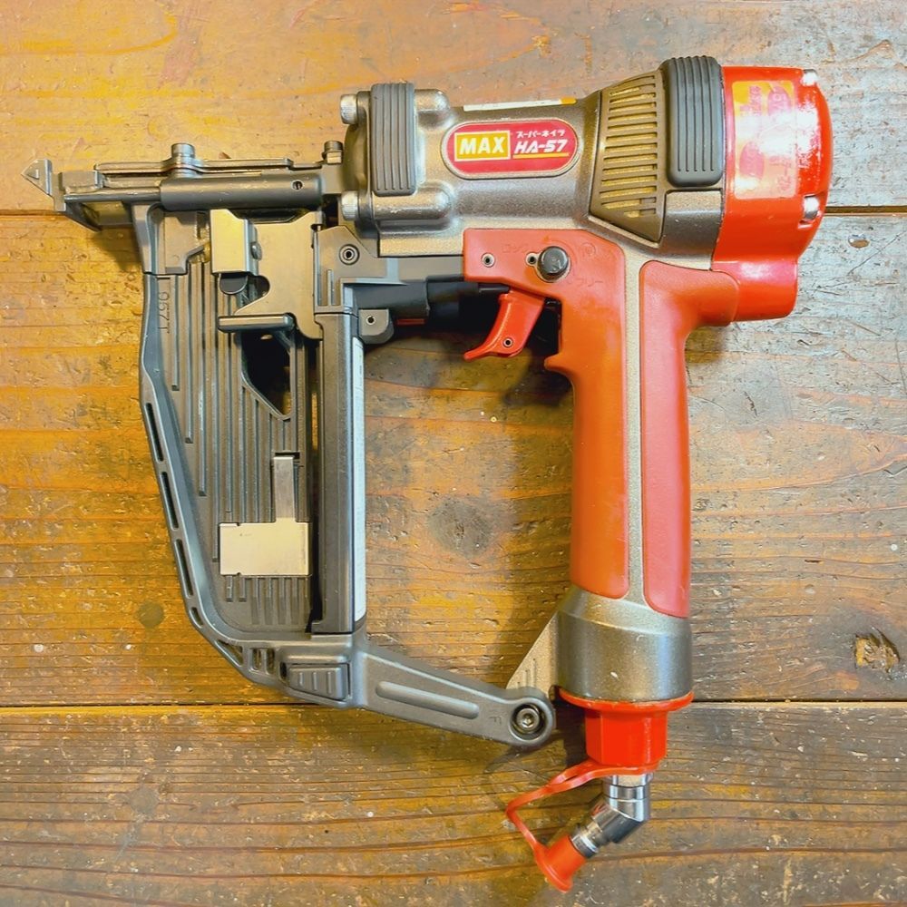 マックス スーパーネイラ HA-57 フロア 中古】マックス(MAX) 高圧