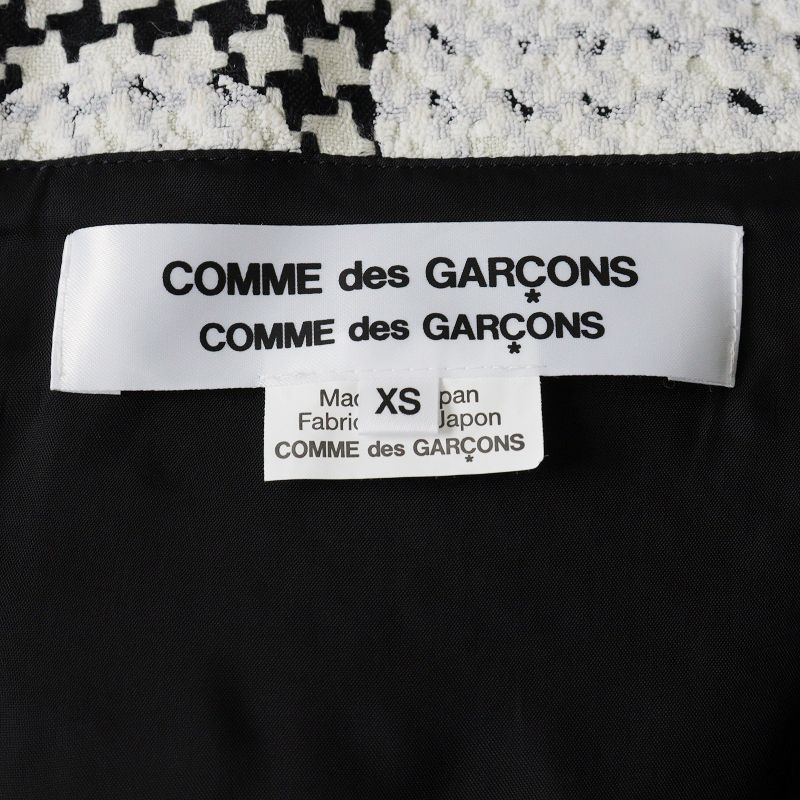 美品 2022AW コムコム コムデギャルソン COMME des GARCONS フラワープリント 二次元ジャケット XS/ホワイト  花柄【2400013643139】