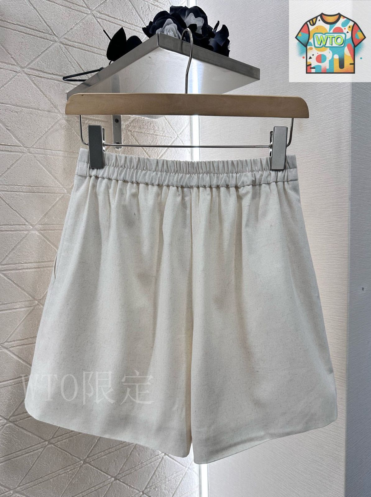 CHANEL セット 今日特価】Chanel 2025 Waist - Cinching Vest and Shorts Set