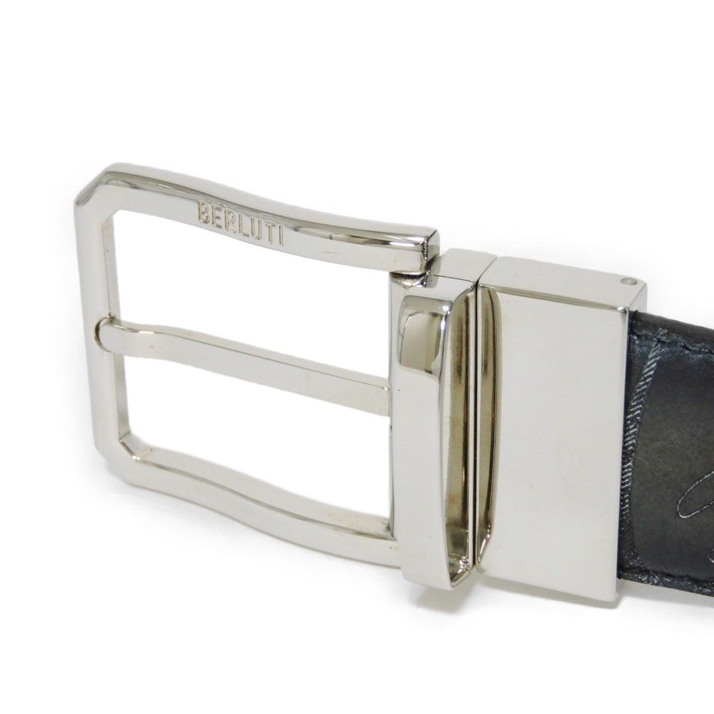 Berluti ベルルッティ ヴァーサタイル スクリットレザー 32MM