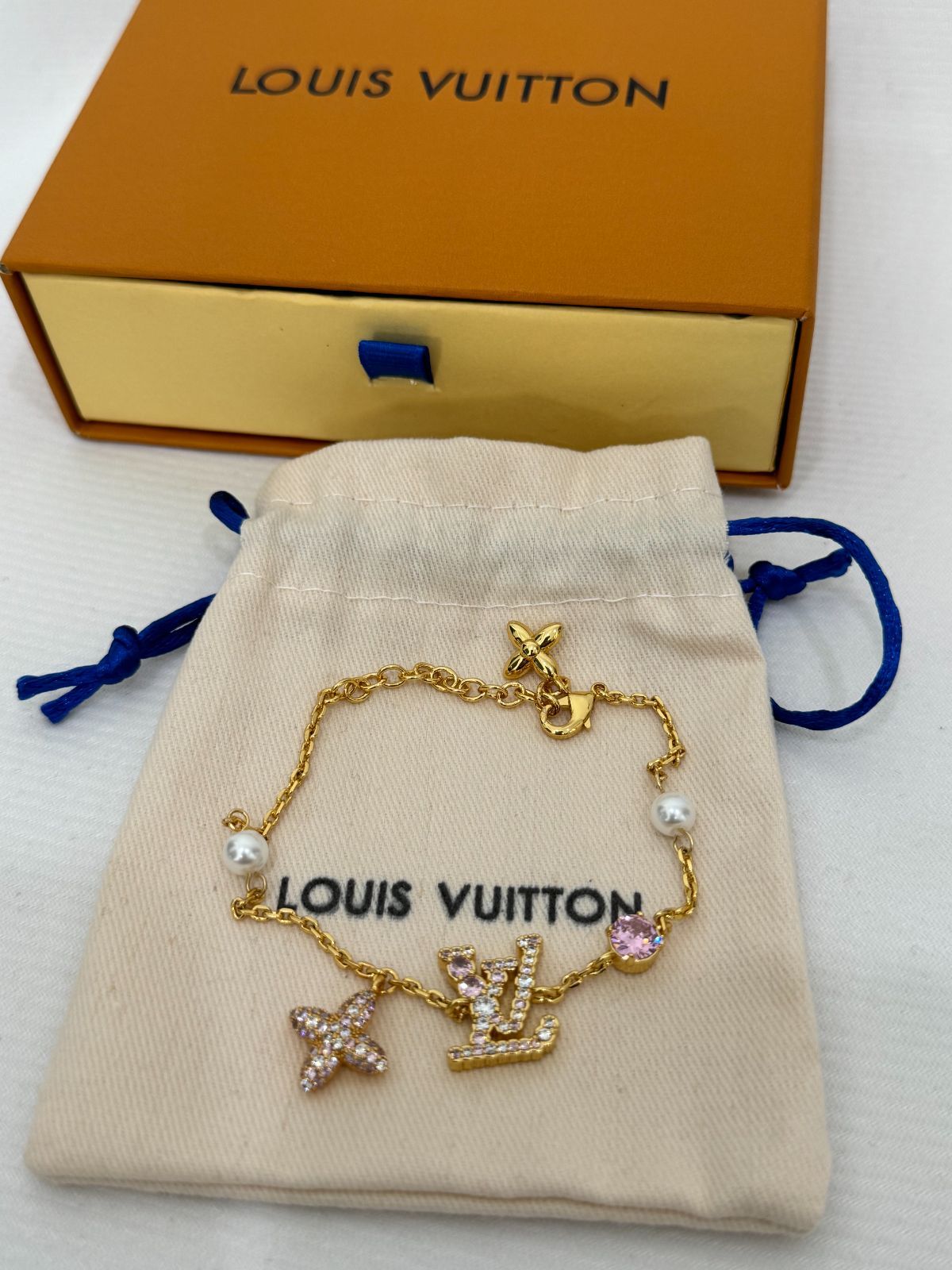 Louis Vuitton  ブレスレット・LV アイコニック