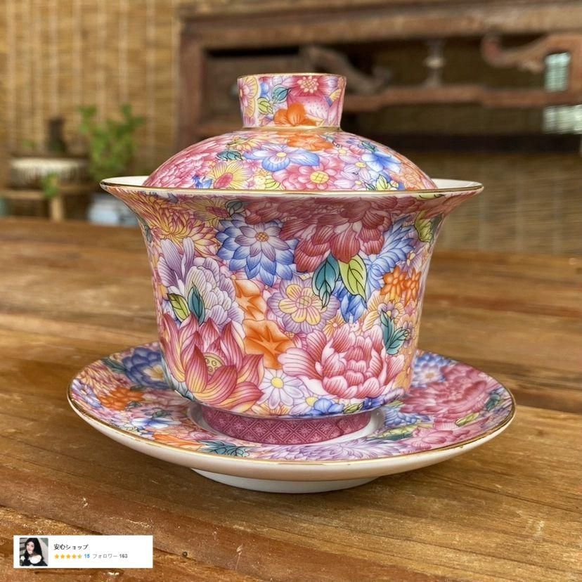 未使用品 景徳鎮琺瑯彩浄土蓮華馬蹄蓋碗 中国美術 湯呑み 茶器 茶杯 煎茶道具 中国茶器 景徳鎮 琺瑯彩万花馬蹄三才蓋碗 茶杯 煎茶器 新品未
