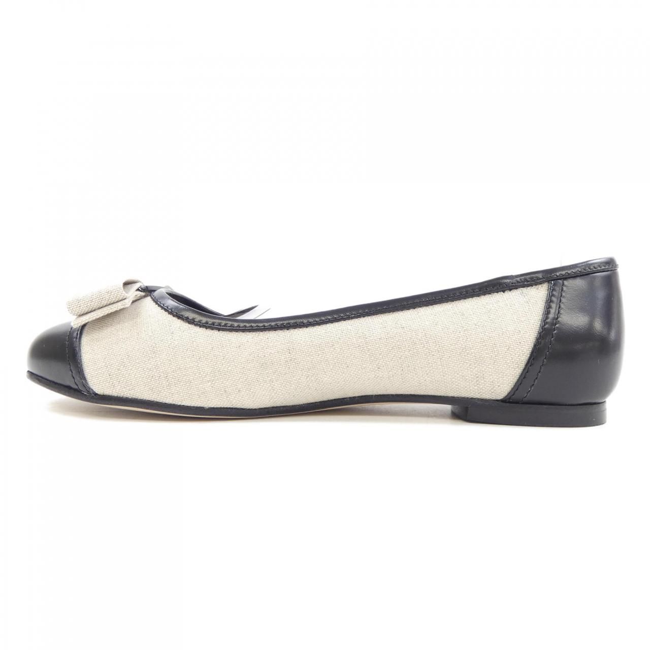 サルヴァトーレフェラガモ SALVATORE FERRAGAMO フラット