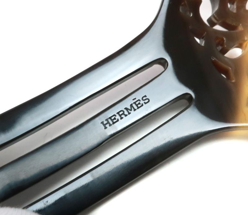 【希少】HERMES かんざし　ヘアアクセサリー　ロカイユ　バッファローホーン 美品 エルメス HERMES バッファローホーン かんざし ロカイユ H