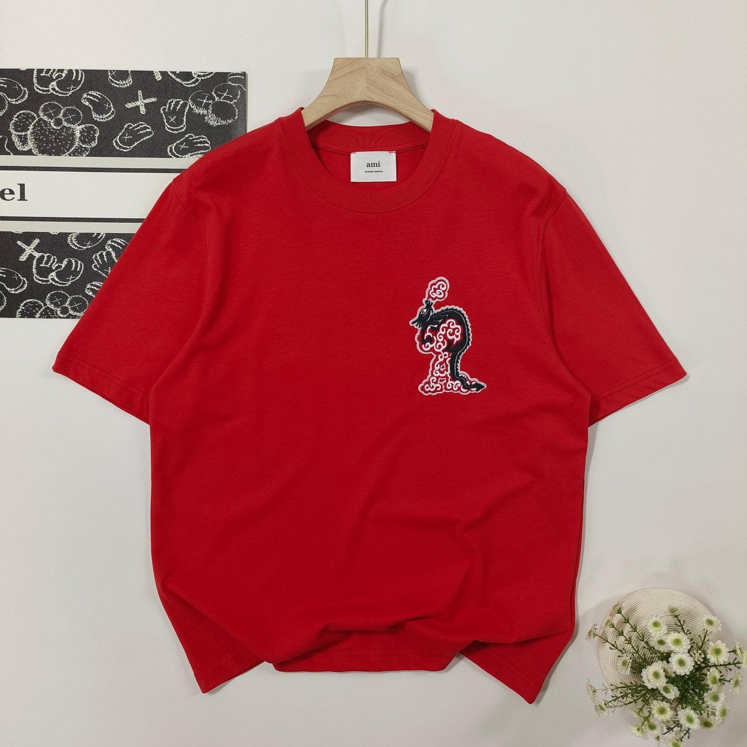 人気商品・極美品・新品未使用】AMI Paris 半袖 トップス Tシャツ 