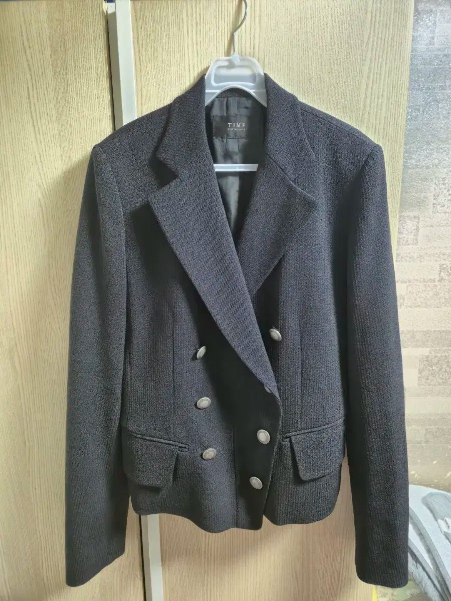 TIME ダブル ボタン ブラック ショートジャケット