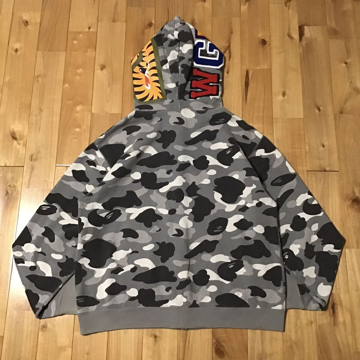 ☆NFS限定☆ シャーク パーカー Mサイズ shark full zip hoodie a bathing ape BAPE camo エイプ  ベイプ アベイシングエイプ NIGO - メルカリ