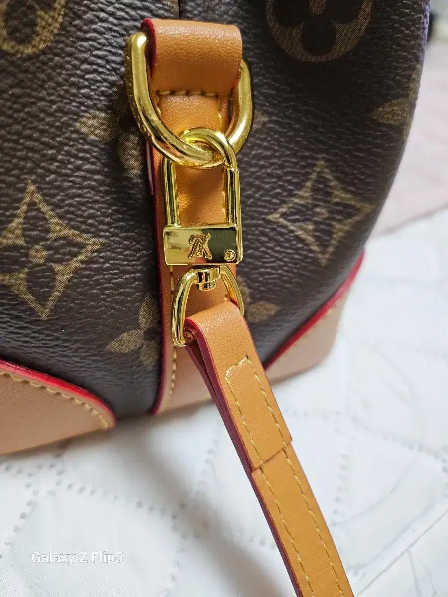 Louis Vuitton(ルイヴィトン) モノグラム ブキット ミニ バケット