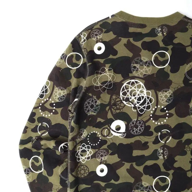 A BATHING APE スウェットシャツ　カモフラ　正規品 A BATHING APE(アベイシングエイプ) x フーツラ グラフィティ 緑