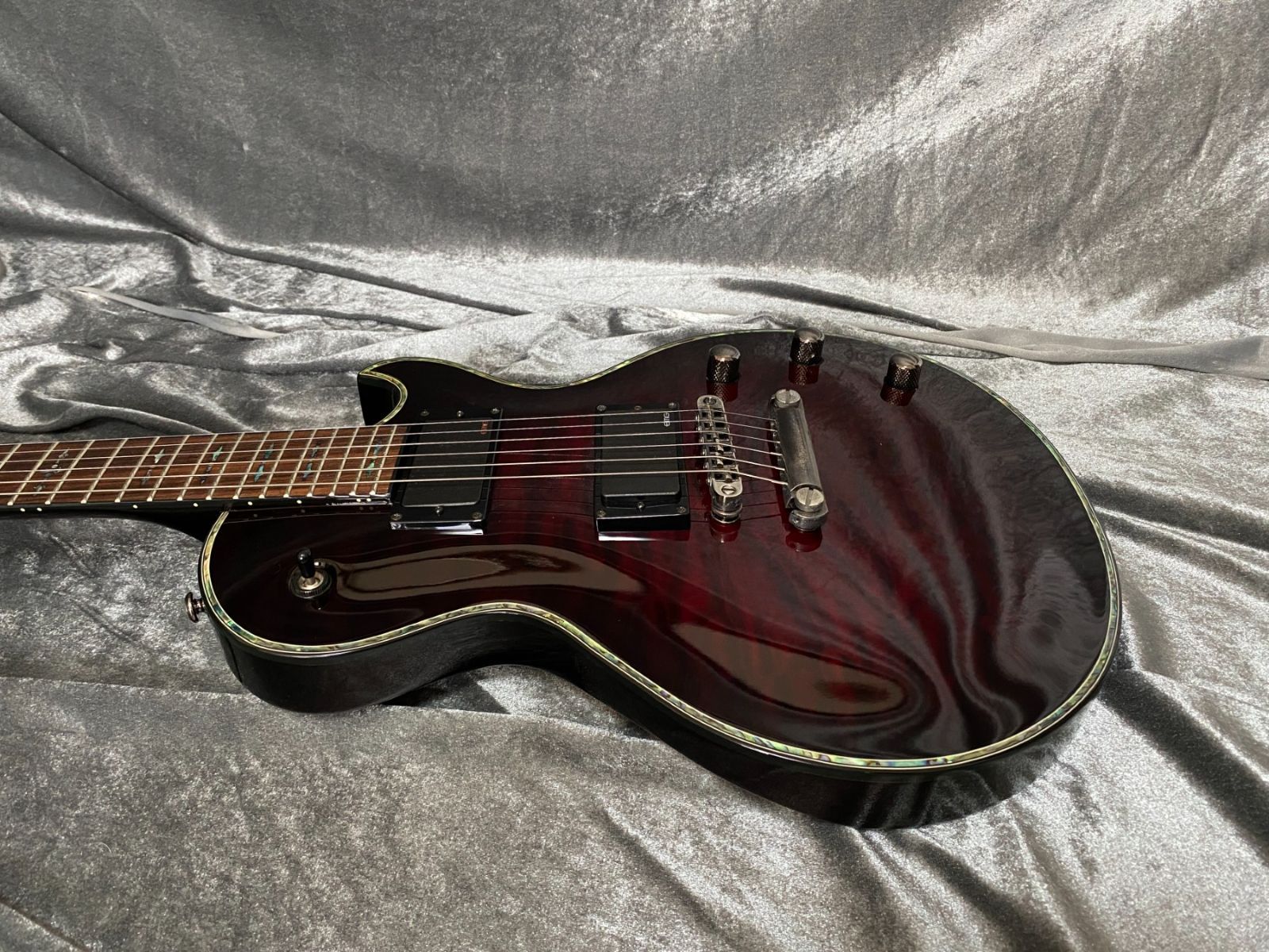 Schecter AD-SOLO-6-HR EMG搭載 コイルタップ付き Schecter AD-SOLO-6-HR EMG搭載 コイルタップ付き 美品 Schecter AD